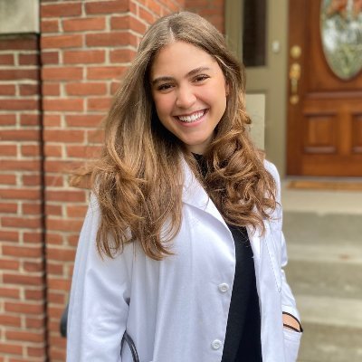 MS4 @LoyolaMedMD | @NorthwesternU alum | passionate about Heme/Onc | she/her | opinions are my own