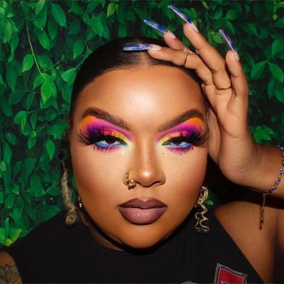 🍒Black Owned Beauty Brand✨ 🍇Content Creator 🥥Plus Size Gay Girl Tropiicalpunch@gmail.com 🍍