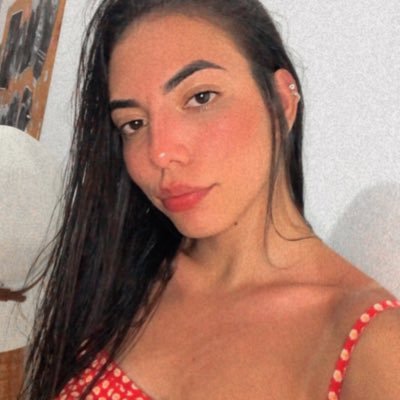 lailamarinhoo's profile picture. Inteira, feliz, em paz.