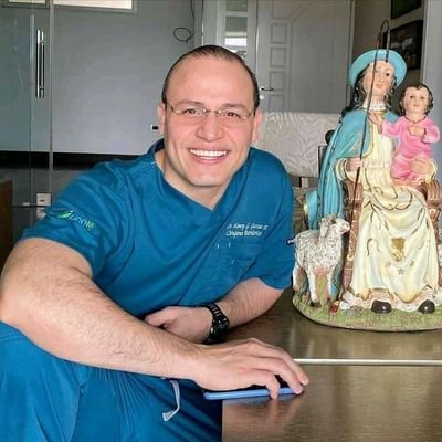 I'm a doctor I do Surgery plastic