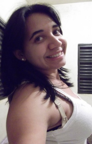 Mulher ,maê ,amiga .
apaixonada pela vida