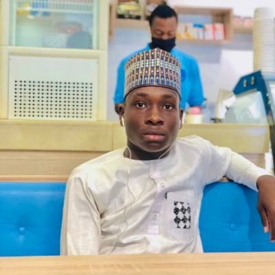 Allah first 🙏🤲🙏 Son of native muslim👳‍♀️🕋 Mummy is my life 💕❤️💕 Popcy is my hero 🥰😍🥰 May Allah helps us Ameen🤲🤲