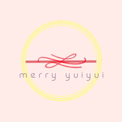 「みんなと一緒じゃつまらない。 」 をコンセプトにご祝儀袋を作っています。 Instagram@_merry_yuiyui_ 、38no_yukie