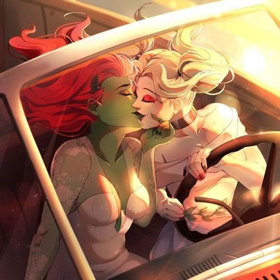 NSFW account dedicated to Harley Quinn & Posion Ivy

/🌈 Bisexual girl 🌈 / 24 / open DM/