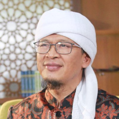 Kepada Alloh Pencipta kita bertauhid. Kepada ciptaan-Nya kita Rahmatan Lil'alamin
https://t.co/4LmoVWcWpZ