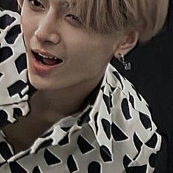 aeltaxfabys's profile picture. park  jongseong  is  the  standard  !!!