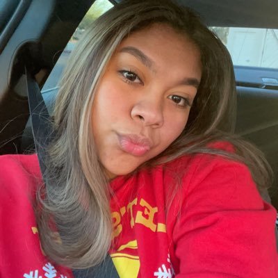 emxlyclara's profile picture. Az ☀️