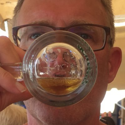 Pjotr601's profile picture. Roep de wijsgeer na, het leven is geen loempia. Beter 1 kogel in de hand dan 10 in je rug.