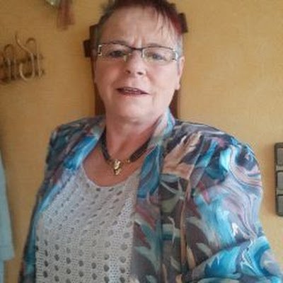 NicoleBraham4's profile picture. Maman et Grand mère de 6 petit enfants, un garçon et cinq filles, qui sont toute ma joie. Née en région germanophone, que même très peu de Belges connaissent.