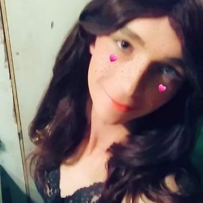 I'm a fun loving submissive sissy who needs to be trained by a dominant daddy