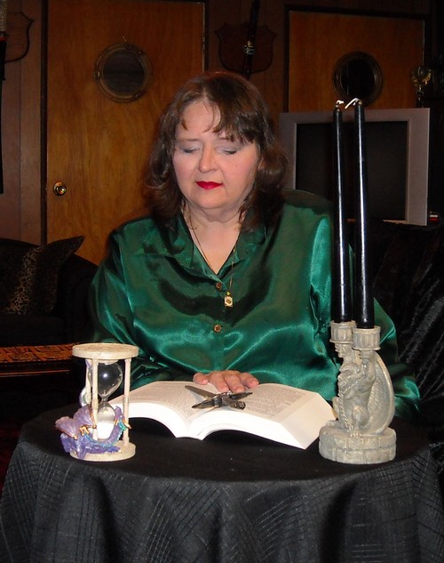 purpleveil's profile picture. In love with poetry, creatively written prose, books, cooking and yo-yo dieting.