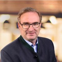 Alexander Flierl (@alexflierlmdl) Twitter profile photo