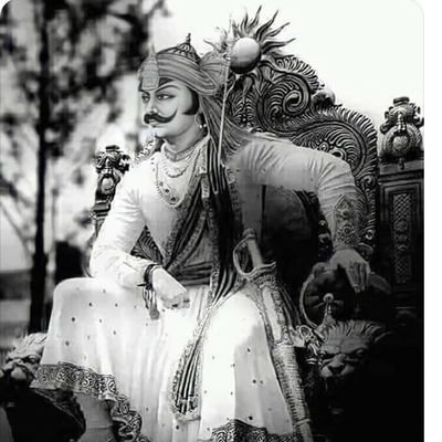 BLMEENA30672151's profile picture. College student