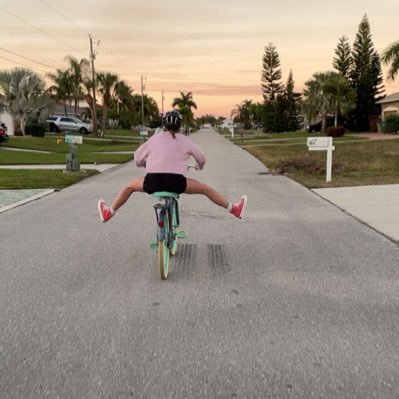 ellieewolfee's profile picture. howell😜❤️😙🦋