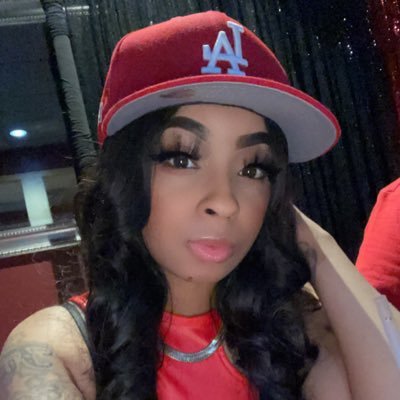 MoTattedThanYou's profile picture. 💅🏽😝🖕🏽🌈