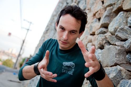 rogersantorini's profile picture. Sou Vocalista da Banda Barbas de Netuno!!