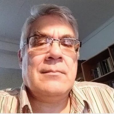 Periodista, consultor y analista de comunicación.