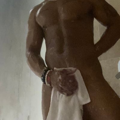 kennyboykee's profile picture. (18+)| highkey freak and travel enthusiast | 22 | elemental pisces ♓️