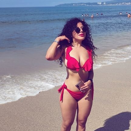 erivive25's profile picture. Ser independiente es cosa de una pequeña minoría, es el privilegio de los fuertes. Nietzsche. 🖤