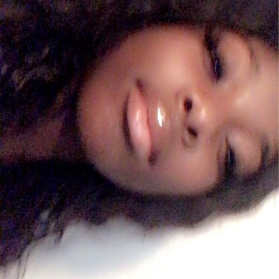 LolnoJewel's profile picture. No