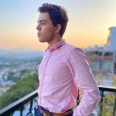 AlanLagunas10's profile picture. nutriologo 
bailarin profesional 
Folklore y Urbano