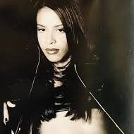 Aaliyah (Ah-lee-uh) was a singer,dancer, Actress, sister, and daughter! Aaliyah loved her supporters. May this Angel rest in peace!