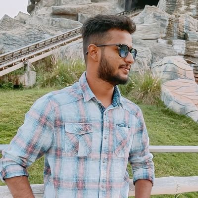 Raj4507's profile picture. ⚛️ Dev. #MernStack