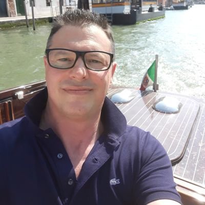 BindaniRonni's profile picture. 