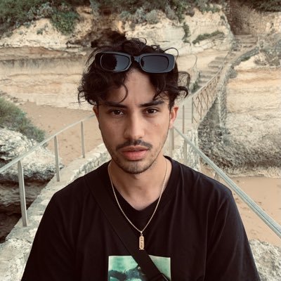 Je fais des montages sympas sur insta aussi :) 👉🏻henrycantonais