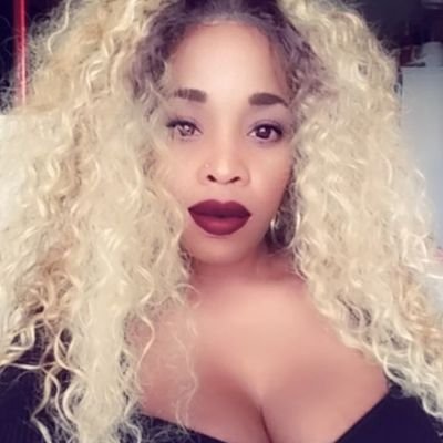 👑QUEEN FIRST AND FOREMOST
DAUGHTER
SISTER
AUNT
O.G. 93'
CASH
GRASS
ASS
BARBER💈💈💈💈
XXX STAR