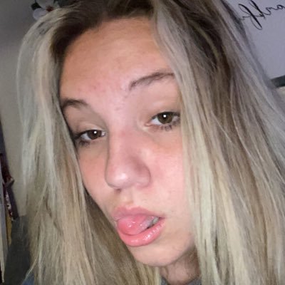Kadence77676874's profile picture. 
