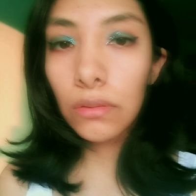 Me creo burbuja, soy blink de medio tiempo, Sunshine y Midnight rain a la vez.