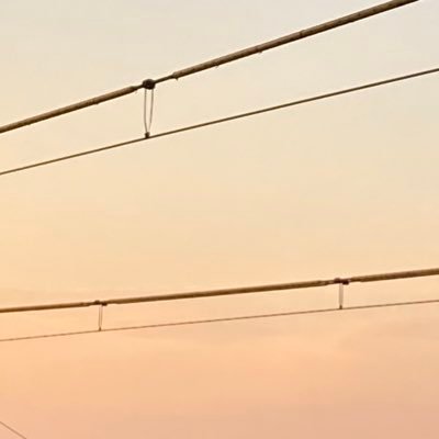 ご飯をつくりたくないと毎夕嘆くアカウント。誤字はデフォルト。単なる強火botに戻りつつあります。無言フォロー多いですが、失礼いたします🙇♀️