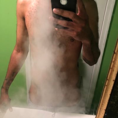 Follow if you dare🥵🔞 #DMV #Nudist /#Exhibitionist 🍍#caribeño 🍑 #bottom #Latino #Blatino