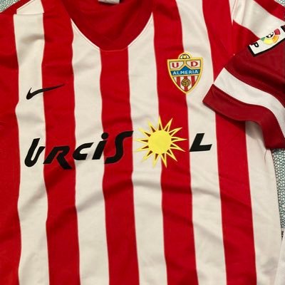 Anteriormente conocido como“El tomate mecánico” en el mundo Twitter UDA. La madre de Samu Costa me llamó “idiota”.