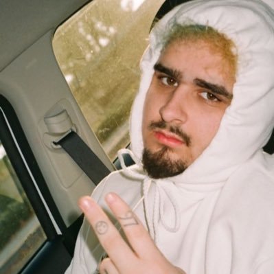 EzzX10's profile picture. long live sam