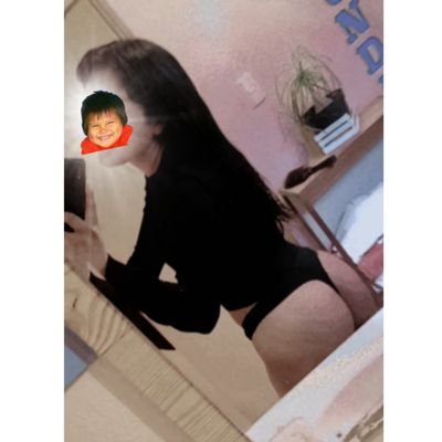 Valeria02009081's profile picture. Hola hermosos, somos nuevos por aquí, venta de fotitos, le van a encantar!🔥🔥❤️
De 20,pero con cara de 17.🥺🔥😈