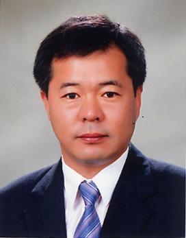 안녕하세요?
모두들 만나뵙게 되어 반갑습니다.
세상을 살아가면서 자기의 의견이 제대로 반영되지 못하는 삶을 살아가는 사람들이 대부분일 겁니다.
이 활짝 열린 공간에서 여러분들과 많은 대화를 나누었으면 합니다.
우리 모두 화이팅.....