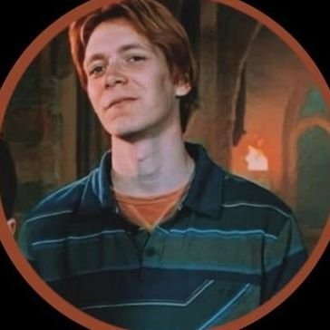 #WEASLEY 🏹 ❝Uau! Estamos idênticos❞ ◡̈*✧ ♡~