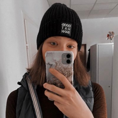 zaruvinska_ya's profile picture. Писатель, автор исторического романа 📖 ~ Любитель эстетики и латте с корицей ☕️ ~