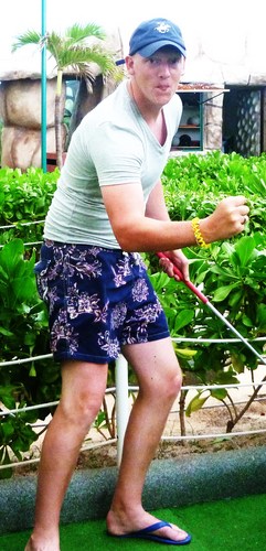 SimonBates1979's profile picture. I teach the guys n girls who hit a white ball round a field.