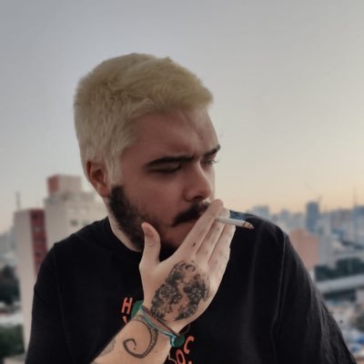 lucasvmayer's profile picture. seis e ônibus