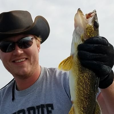 TheonlyMshann's profile picture. conservationist, constitutional, and conservative are three of my favorite C words.