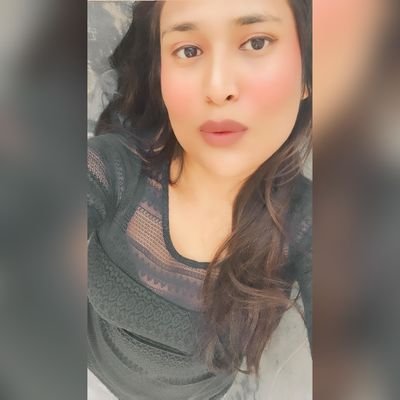 a_logophile's profile picture. Aunt of twin things | Multimedia Producer @ndtv