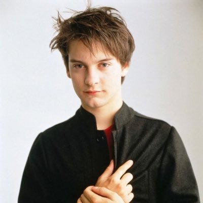 account made for tobey maguire pictures, videos and gifs