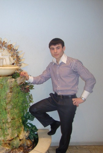 top_aleksandr's profile picture. Увлекаюсь футболом,болею за ФК Локомотив!! Локомотив лучший!! В свободное время...от фубола учусь в УПИ