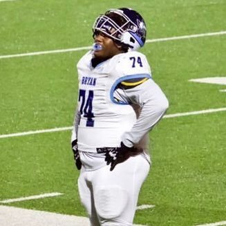 @BHSVikingFB #74🏈 D-Line, O-Line/ Class 2023🎓/6’1-265lb. 2.0gpa/ https://t.co/gsE5f7gGJp
