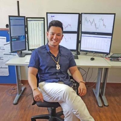 cryptocurrency booster/ cryptocurrency miner/assistant director of https://t.co/WlUKwKcYUH #bitcoin trusted miner
CEO of https://t.co/WlUKwKcYUH