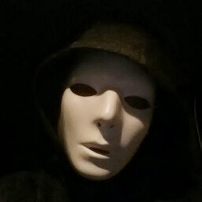elinum11's profile picture. 
