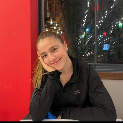 Voleybol ⚽
Sevmek için yaşa✴️